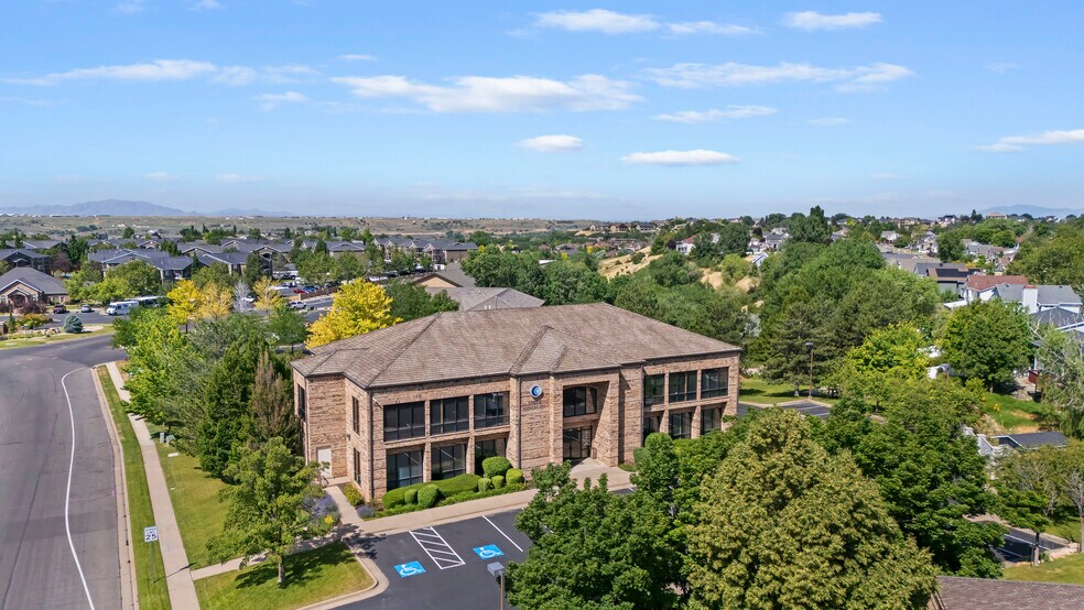 1480 E Ridgeline Dr, Ogden, UT à vendre - Photo du bâtiment - Image 1 de 30