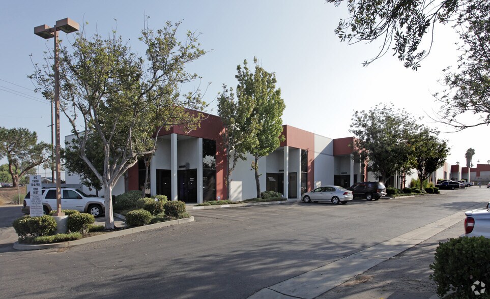 14900-14918 S Figueroa St, Gardena, CA à louer - Photo du bâtiment - Image 3 de 9