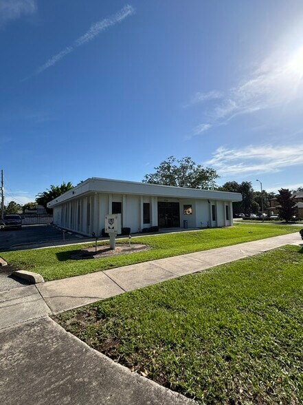 1703 W Colonial Dr, Orlando, FL à vendre - Photo du bâtiment - Image 2 de 7