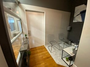 415 W Huron St, Chicago, IL for lease Interior Photo- Image 2 of 10
