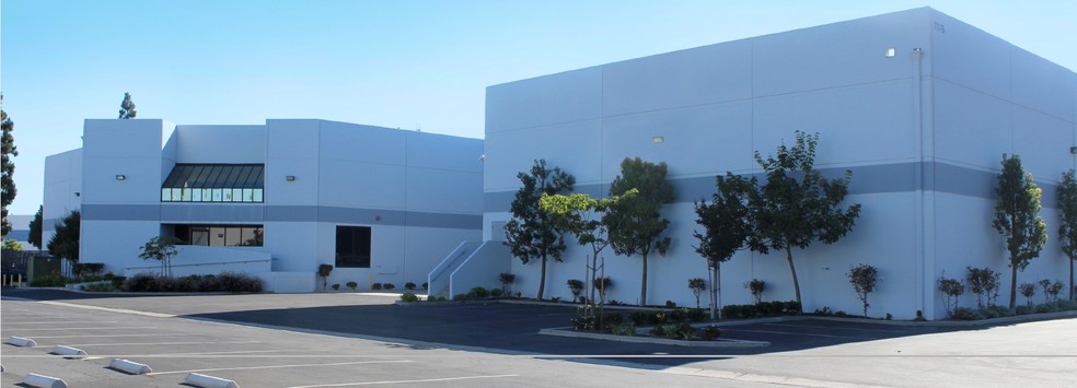 7375 Chapman Ave, Garden Grove, CA for lease - Building Photo - Image 3 of 10