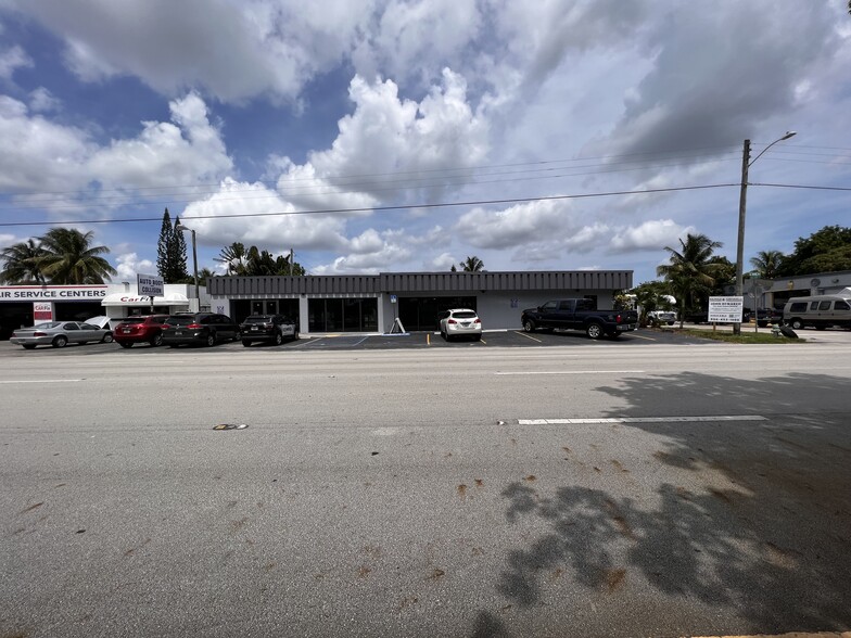 1100 S Dixie Hwy, Hollywood, FL for sale - Building Photo - Image 2 of 34