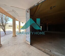 Retail in Cáceres, Cáceres for lease Interior Photo- Image 2 of 4