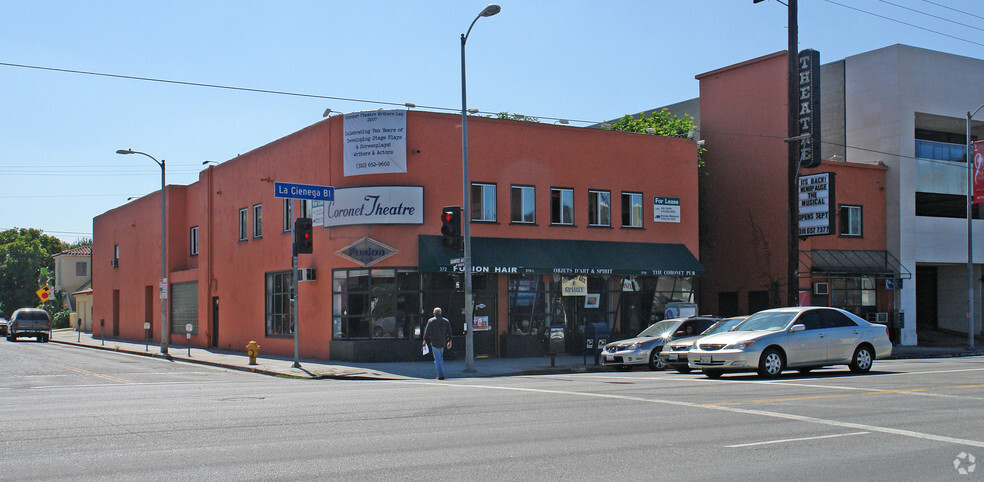 366-372 N La Cienega Blvd, Los Angeles, CA for lease - Building Photo - Image 3 of 6