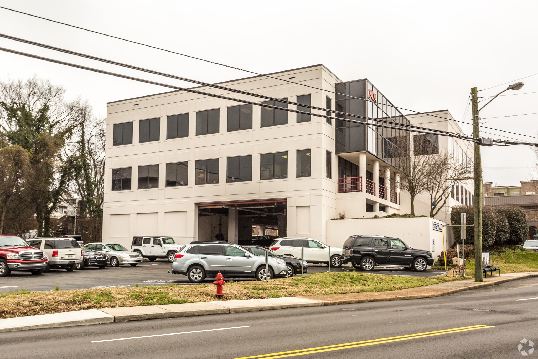2424 21st Ave S, Nashville, TN à louer Photo principale- Image 1 de 4