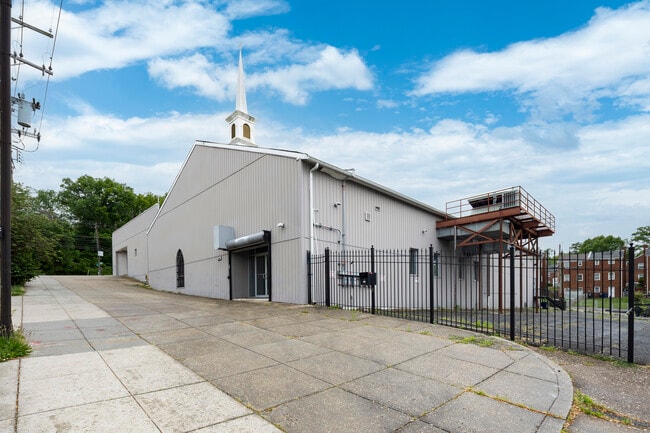 Plus de détails pour 441 Chaplin St SE, Washington, DC - Spécialité aux enchères