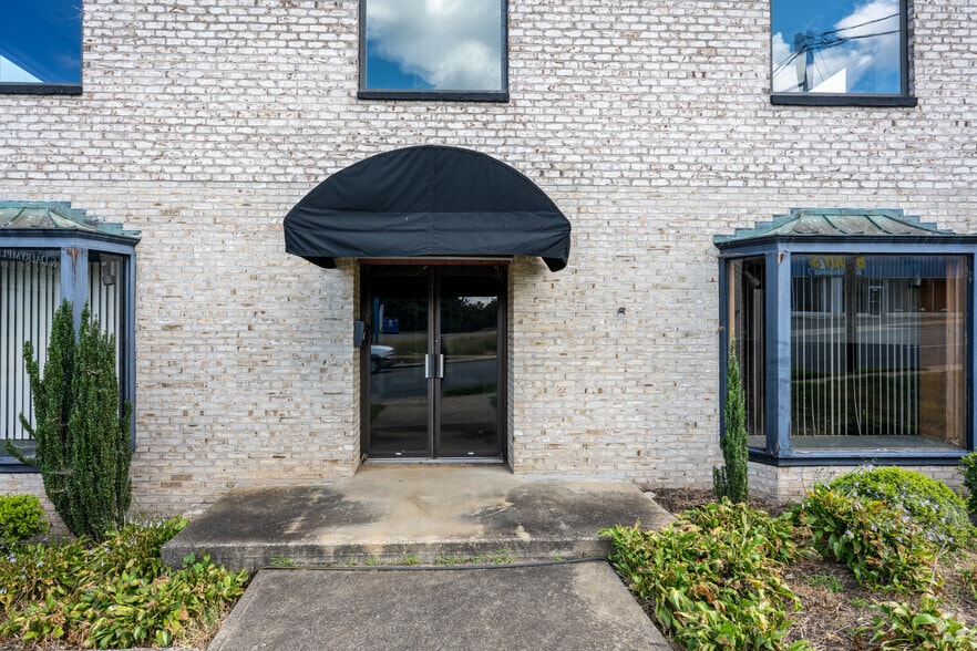 5200 Fort Ave, Lynchburg, VA à vendre - Photo du bâtiment - Image 3 de 28