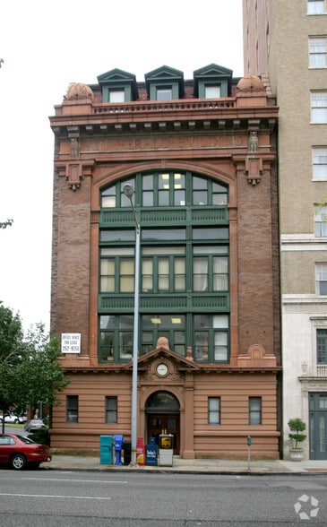 2107 5th Ave N, Birmingham, AL for sale - Building Photo - Image 3 of 9