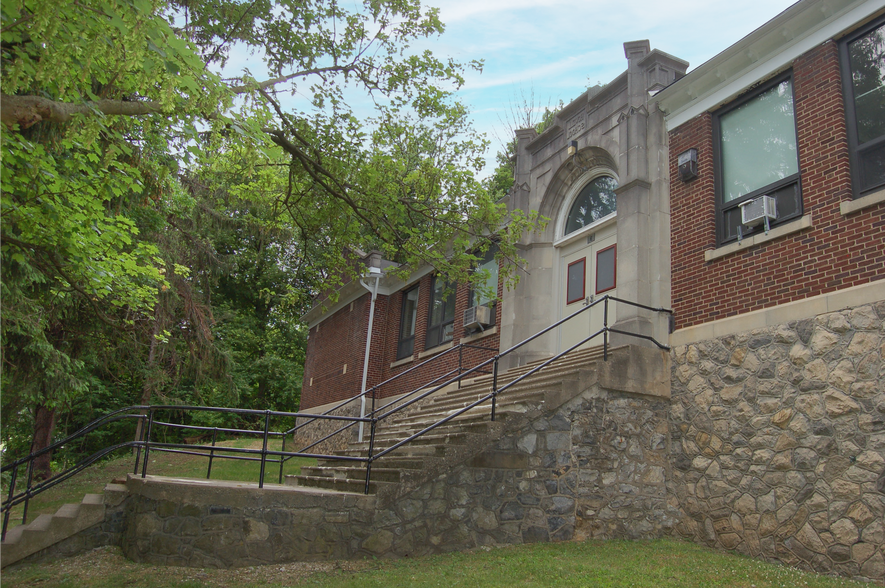 1 Fairview Ave, Phillipsburg, NJ for sale - Building Photo - Image 1 of 42