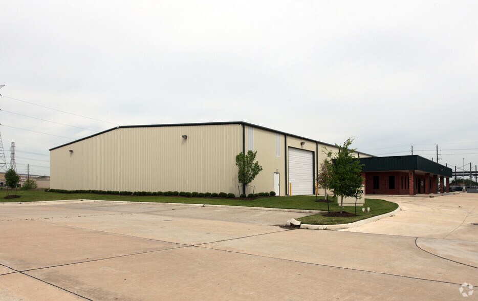 4525-4555 Brittmoore Rd, Houston, TX à louer - Photo du bâtiment - Image 3 de 15