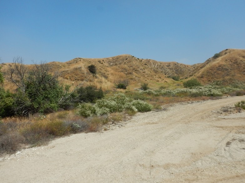 9750 Weller Rd, Calimesa, CA for sale - Building Photo - Image 2 of 13
