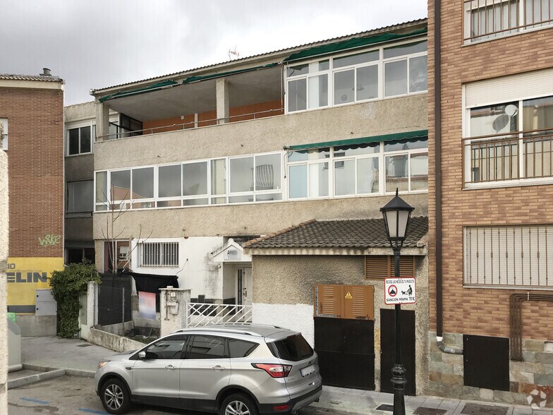 Calle Tejoneras, 6, Galapagar, Madrid à vendre - Photo du bâtiment - Image 2 de 2