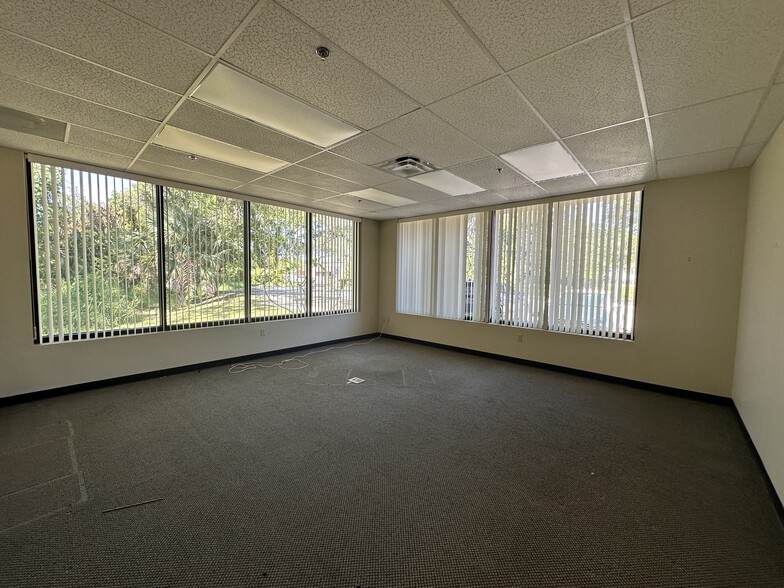 5620 W Sligh Ave, Tampa, FL for sale - Building Photo - Image 2 of 13