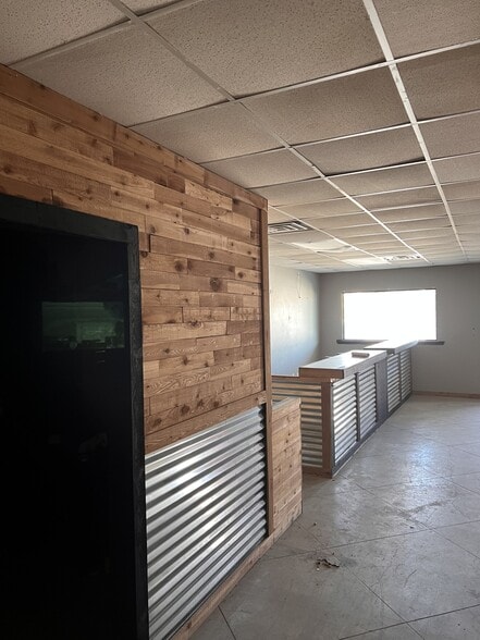 12509 N Saginaw Blvd, Fort Worth, TX for lease - Interior Photo - Image 3 of 7