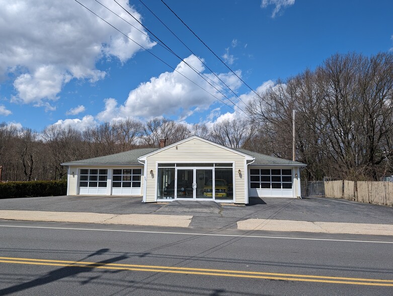 406 Main St, Hudson, MA à louer - Photo du bâtiment - Image 1 de 1