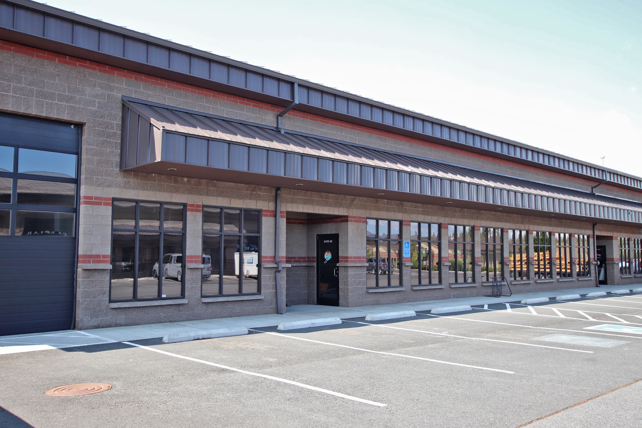 63056 NE Lower Meadow Dr, Bend, OR for lease Primary Photo- Image 1 of 17