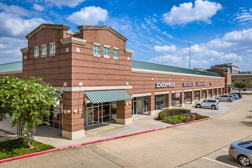 16312-16322 Southwest Fwy, Sugar Land, TX à louer - Photo du bâtiment - Image 2 de 16