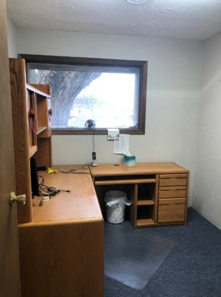 606 N Saginaw St, Lapeer, MI à louer - Photo intérieure - Image 3 de 7