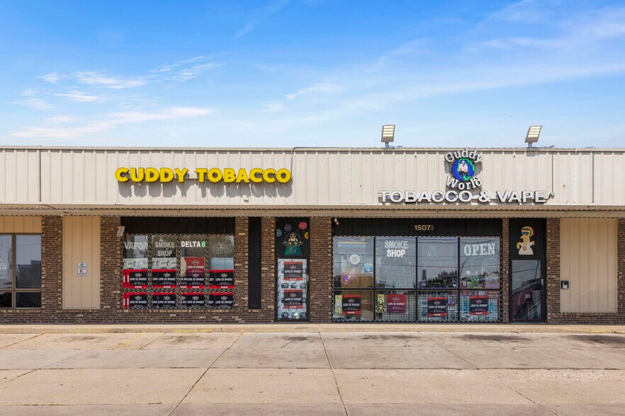 1507 1/2 W Jefferson St, Joliet, IL à vendre - Photo du bâtiment - Image 2 de 29