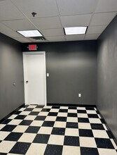 6 Kiddie Dr, Avon, MA for lease Building Photo- Image 2 of 4