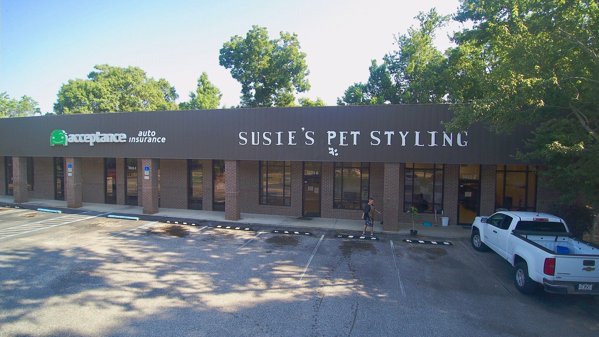 5022 W Fairfield Dr, Pensacola, FL for lease Interior Photo- Image 1 of 1