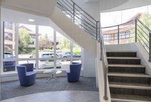 13 Colonial Way, Watford à louer - Photo du bâtiment - Image 3 de 6