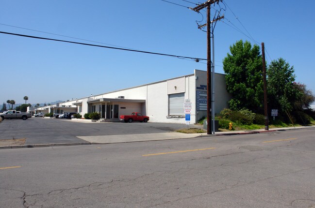 Plus de détails pour 983 Vernon Way, El Cajon, CA - Industriel à louer