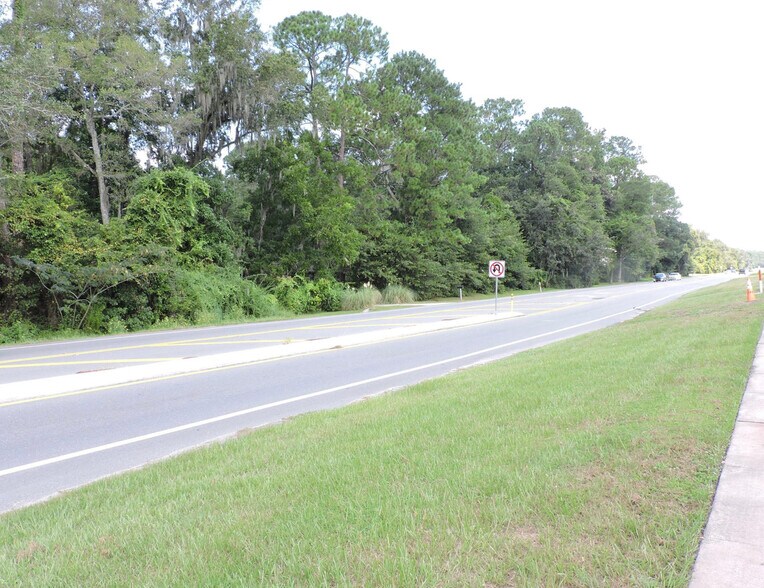 12532 Yellow Bluff Rd, Jacksonville, FL à vendre - Photo du bâtiment - Image 3 de 14