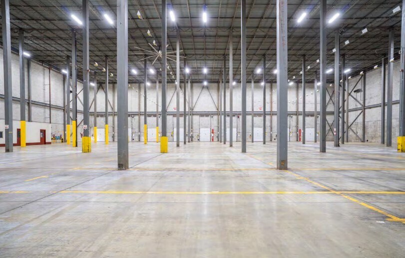 1 Green St, Clinton, MA à louer - Photo intérieure - Image 2 de 4