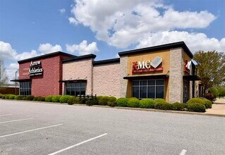 1721-1751 Vann Dr, Jackson, TN for lease Building Photo- Image 1 of 5