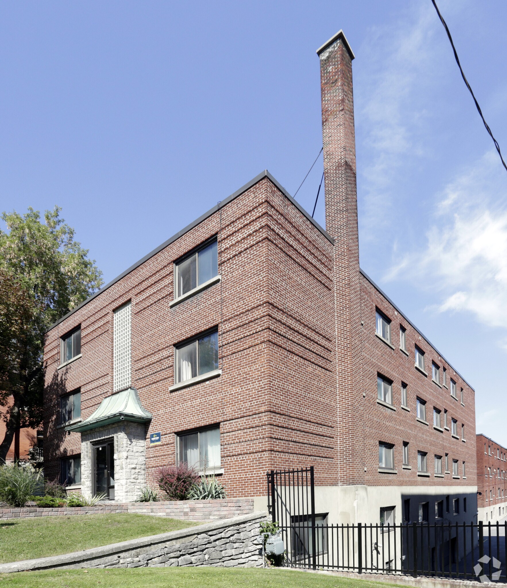 81 Russell Ave, Ottawa, ON for sale Primary Photo- Image 1 of 1