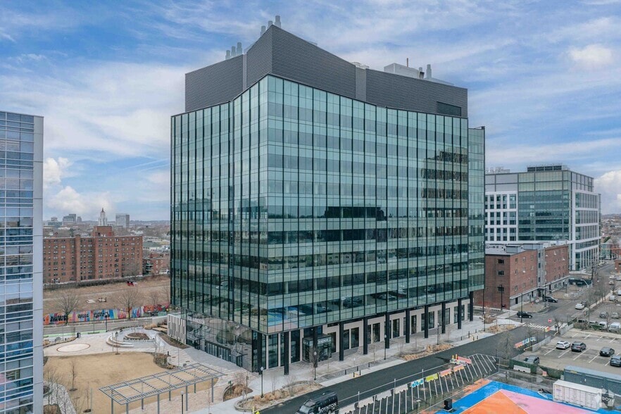 808 Windsor, Somerville, MA for lease - Building Photo - Image 2 of 8