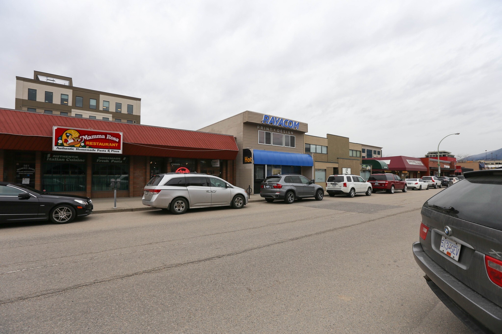 555 Lawrence Ave, Kelowna, BC à vendre Photo principale- Image 1 de 1