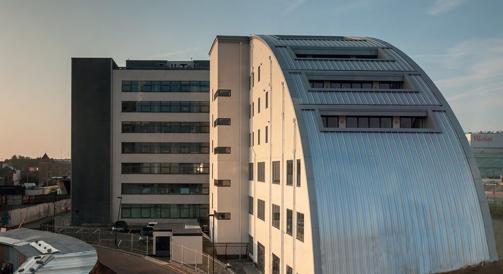 10 Bard Rd, Londres à vendre - Photo du bâtiment - Image 2 de 5