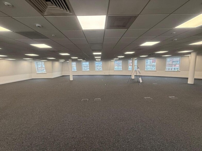 53-54 Queens Rd, Brighton à louer - Photo du bâtiment - Image 3 de 8