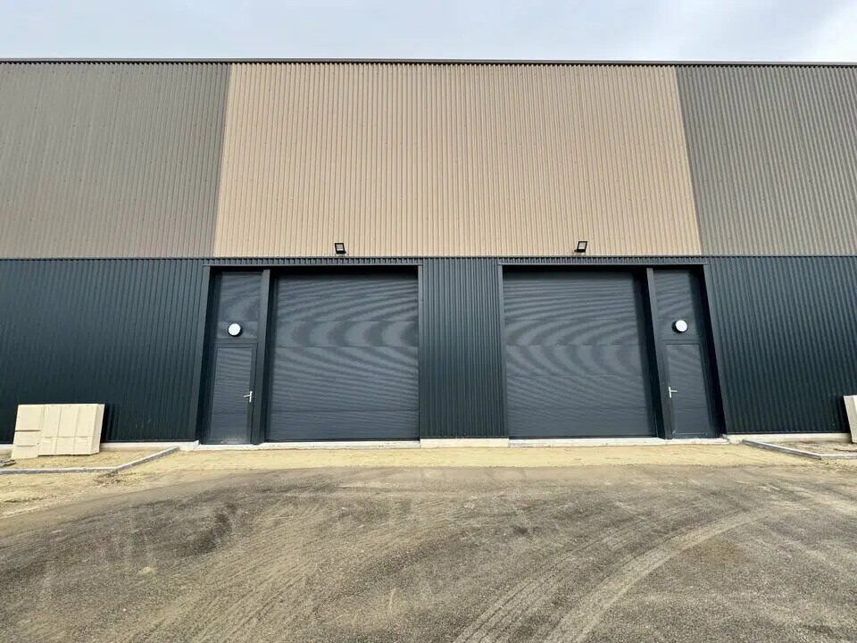 Local d'activités dans Flins-sur-Seine à vendre Photo du bâtiment- Image 1 de 9