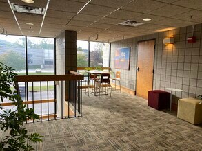 1 S Corporate Dr, Riverdale, NJ for lease Interior Photo- Image 2 of 2