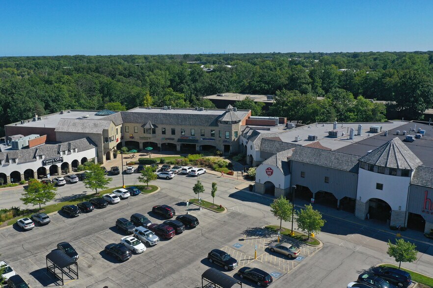 2501-2585 Waukegan Rd, Bannockburn, IL à louer - Photo du bâtiment - Image 2 de 22