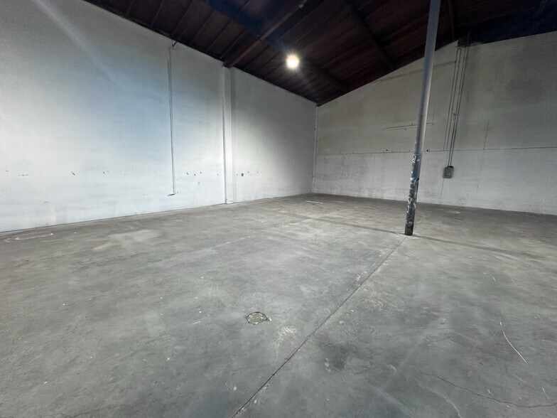 7324 Madison St, Paramount, CA à vendre - Photo du bâtiment - Image 2 de 9