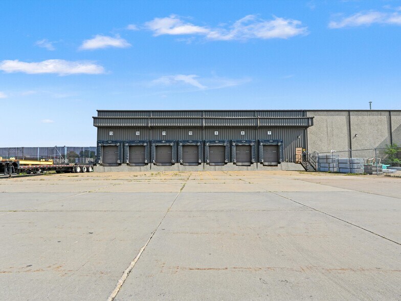 4949 Chavenelle Rd, Dubuque, IA for lease - Building Photo - Image 3 of 11