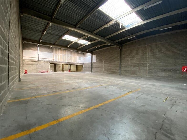 Industrial in Vitry-sur-Seine for lease - Interior Photo - Image 3 of 8