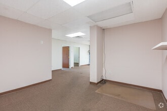 25 Bala Ave, Bala Cynwyd, PA for lease Interior Photo- Image 2 of 6