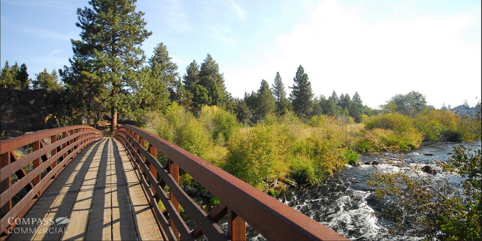 62968 O B Riley Rd, Bend, OR à louer - Photo du bâtiment - Image 3 de 4