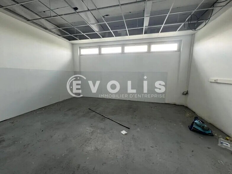 Flex in Rosny-sous-Bois for lease - Building Photo - Image 3 of 19