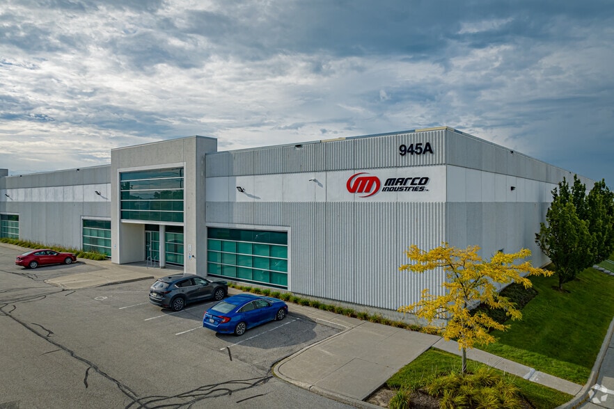 935A Southgate Dr, Guelph, ON for lease - Primary Photo - Image 2 of 16