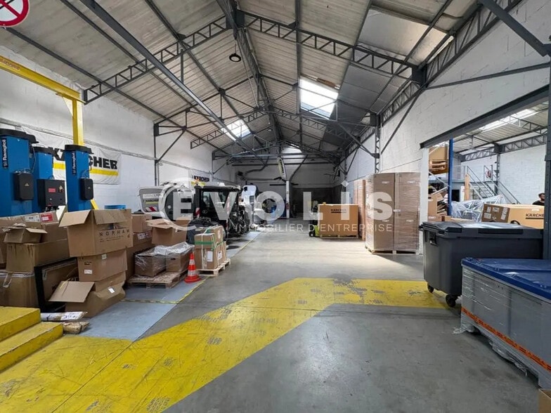 Flex dans Vénissieux à louer - Photo intérieure - Image 2 de 17