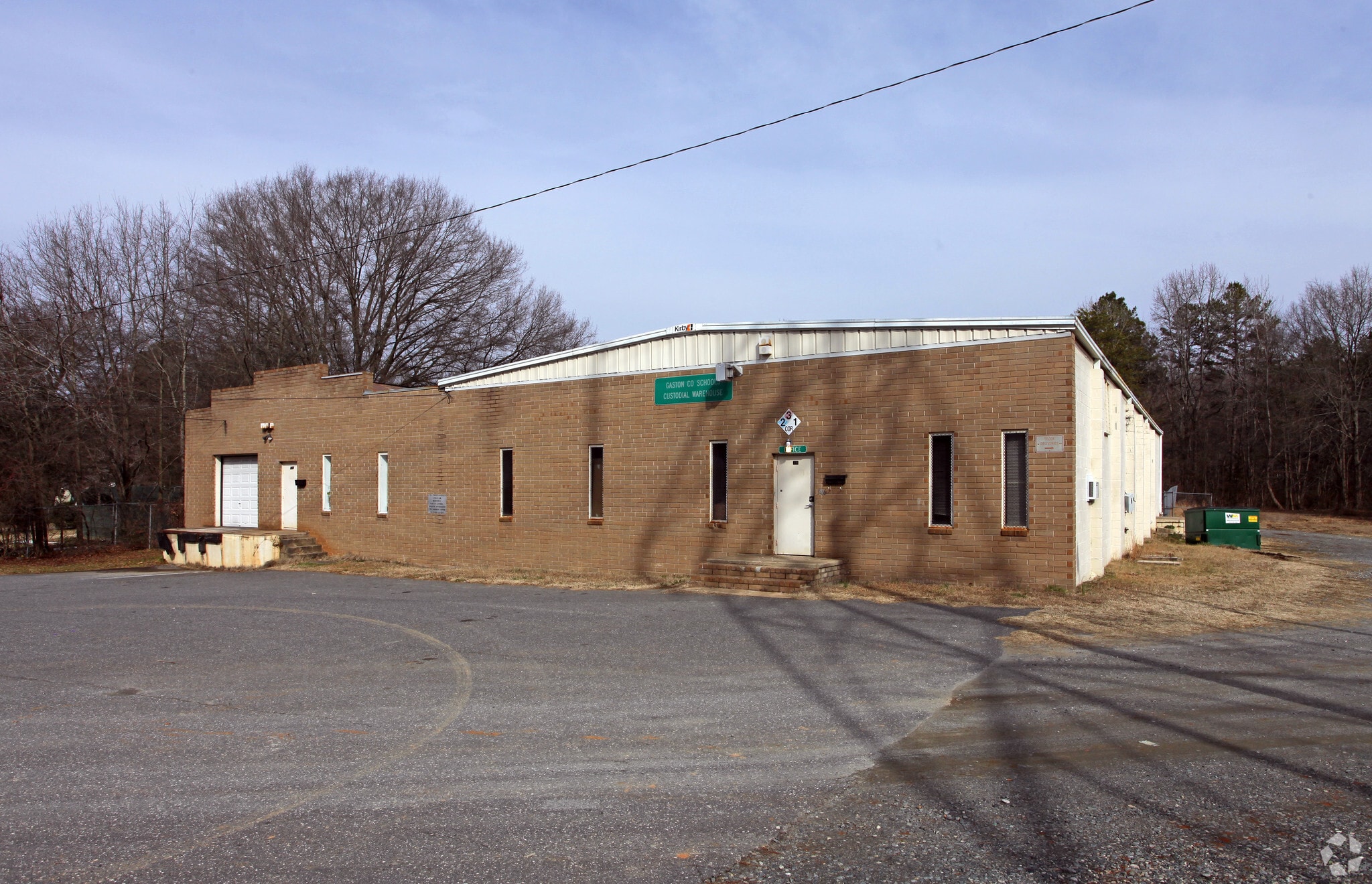 304-306 E Jenkins St, Dallas, NC for sale Primary Photo- Image 1 of 16