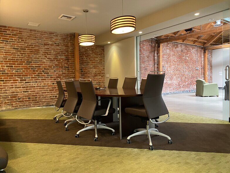 1319-1321 W 11th St, Los Angeles, CA à louer - Photo intérieure - Image 3 de 11