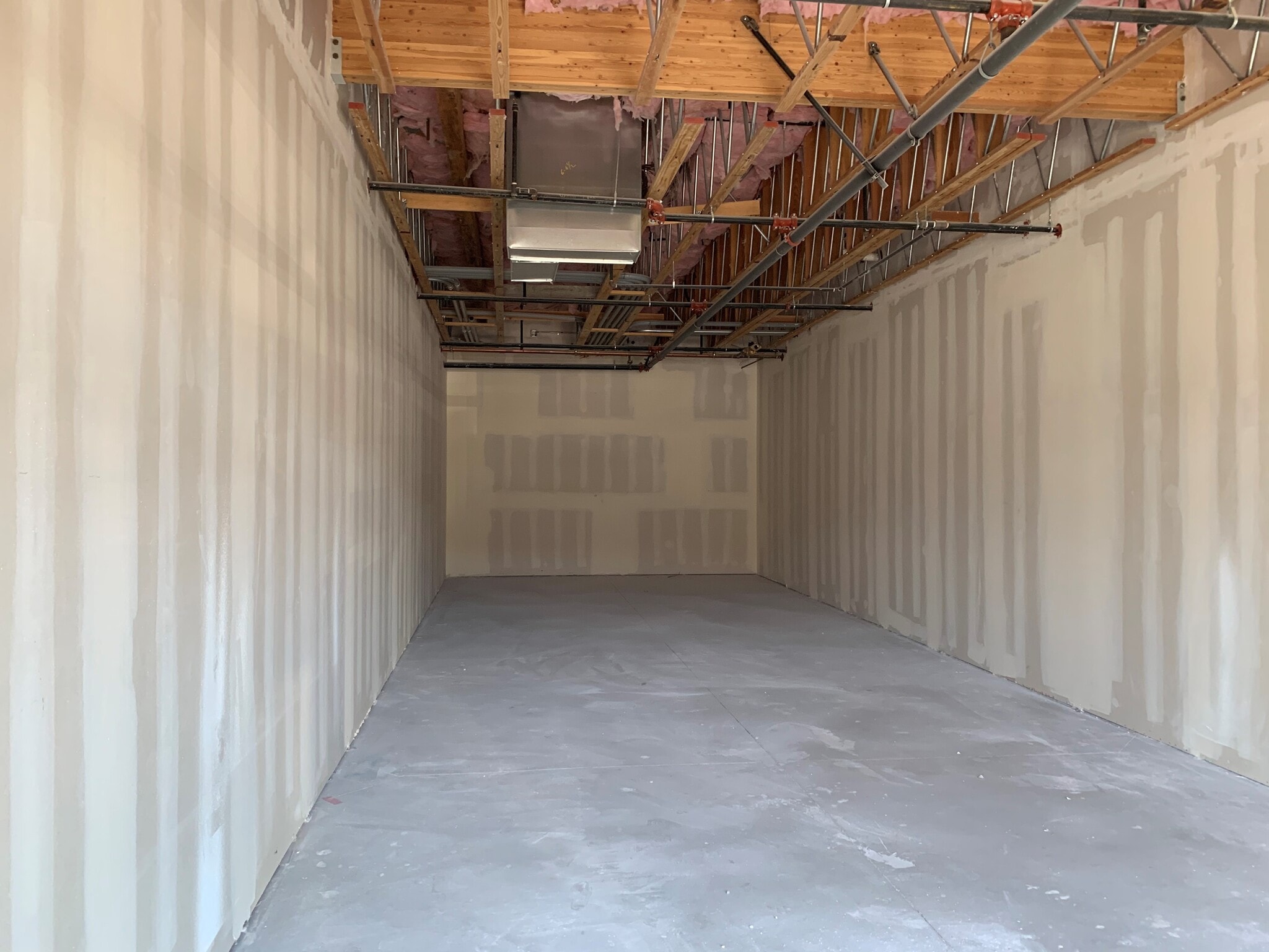 24525 Copper Hill Dr, Santa Clarita, CA for lease Building Photo- Image 1 of 2