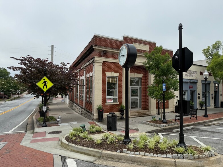 9 S Peachtree St, Norcross, GA for sale - Building Photo - Image 1 of 10